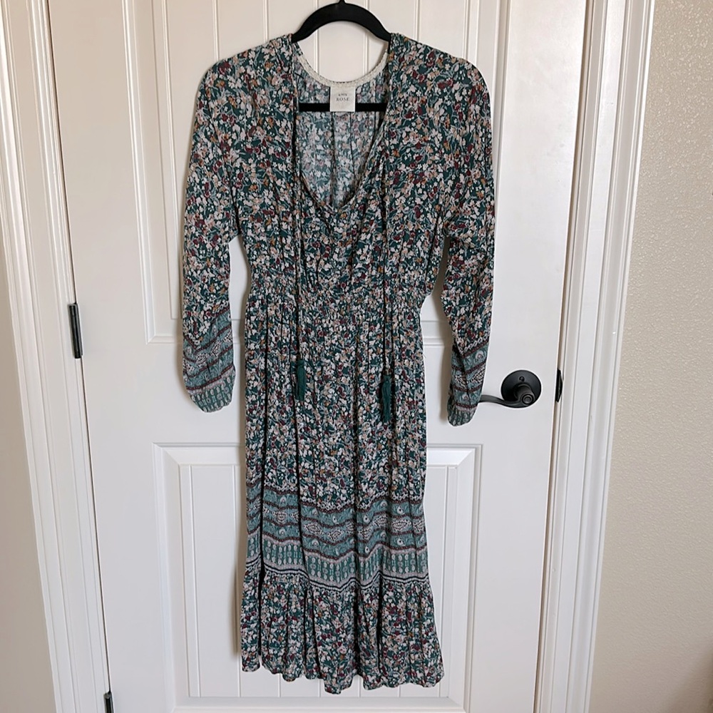 Mid lenght dress